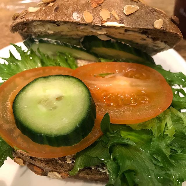 Picnicin vegaaninen sÃ¤mpylÃ¤